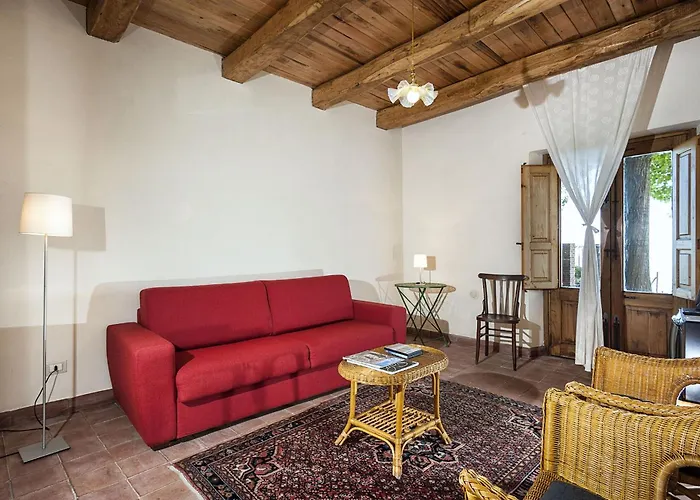 Casa Rosa Milo