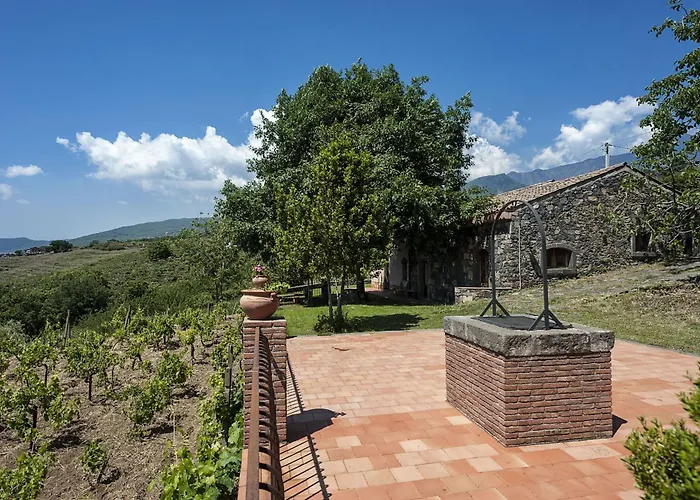 Casa Rosa Landhaus Milo